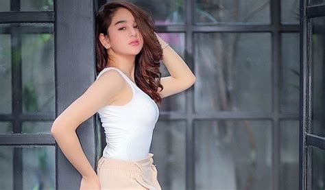 Bokep Indo Terbaru Skandal Selebgram Ngentot Sama Pacar Viral